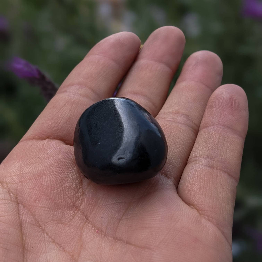 Shungite Tumbled Stone, Large Karelia Shungite
