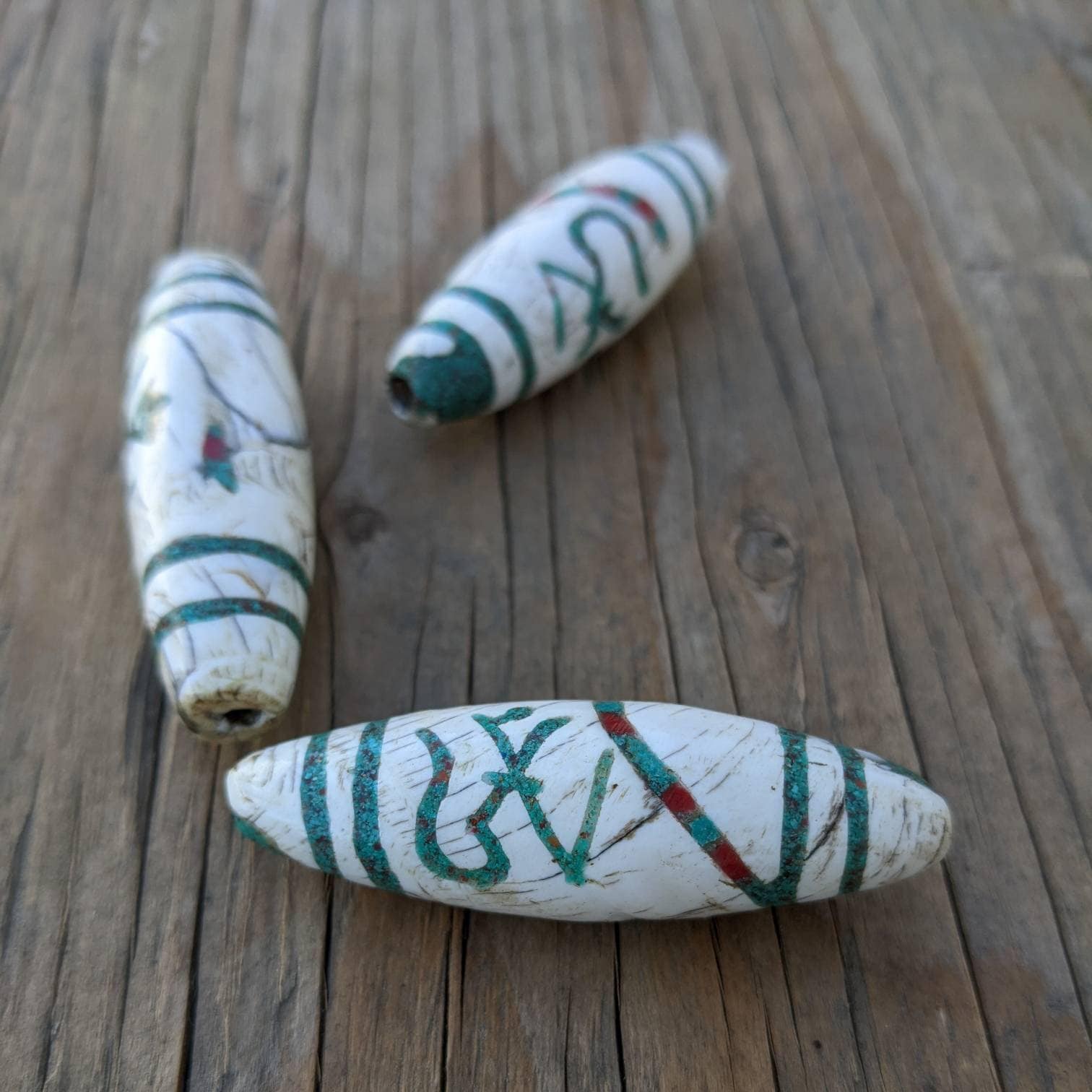 Handmade Conch Shell Om Beads: Himalayan Inlay (2 Pcs)