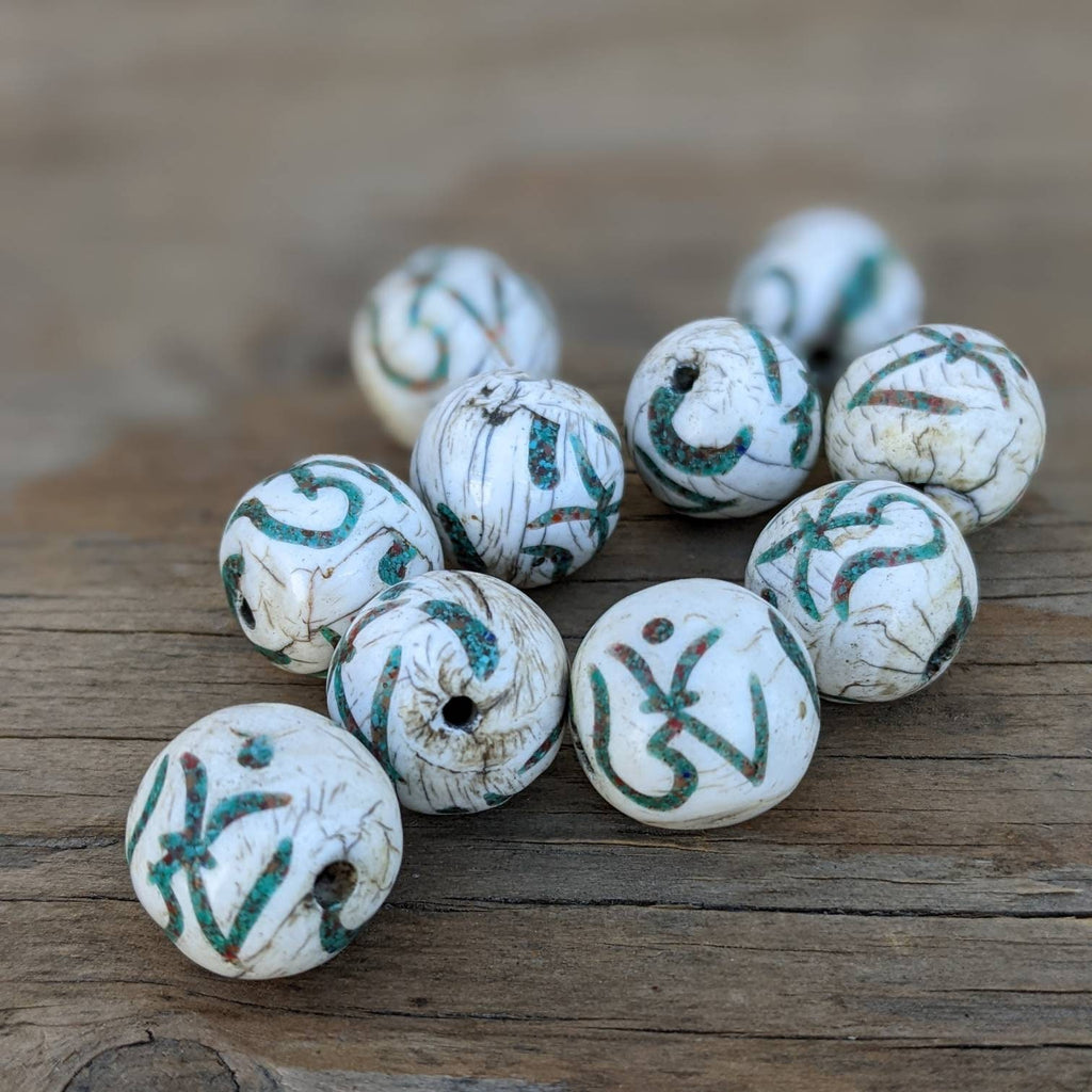 Handmade Conch Shell Om Beads: Himalayan Inlay (5pcs 15mm)
