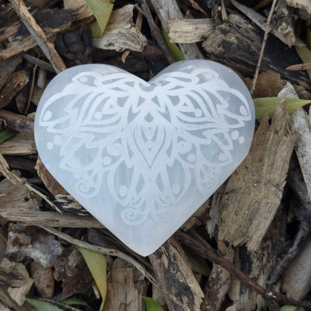 Engraved Selenite Heart Palm Stone: Crystal Healing Gift (6cm)
