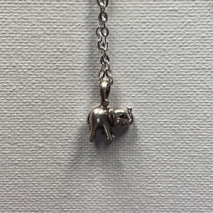 Silver Elephant Pendant(T1103-017)