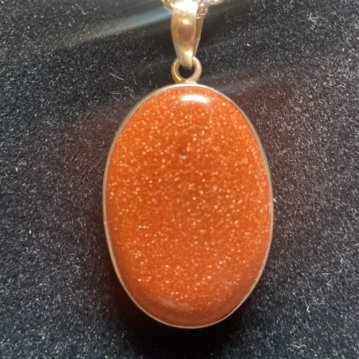 P3/12 - Natural Sunstone Pendant: 925 Sterling Silver (T12-012)