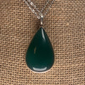 P3/27 - Natural Green Onyx Gemstone with of Silver Pendant. (T12-027)