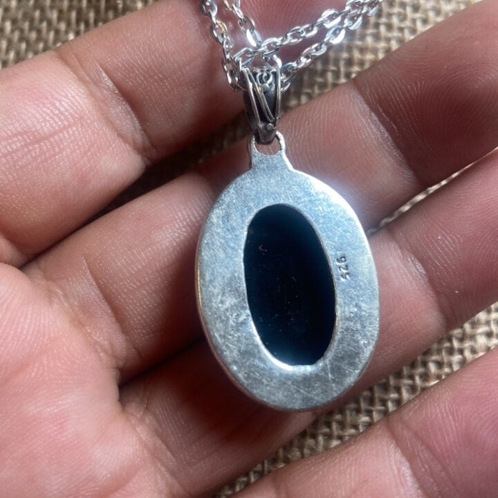 P3/32 - Natural Black Onyx Gemstone of Silver Pendant (T12-032)