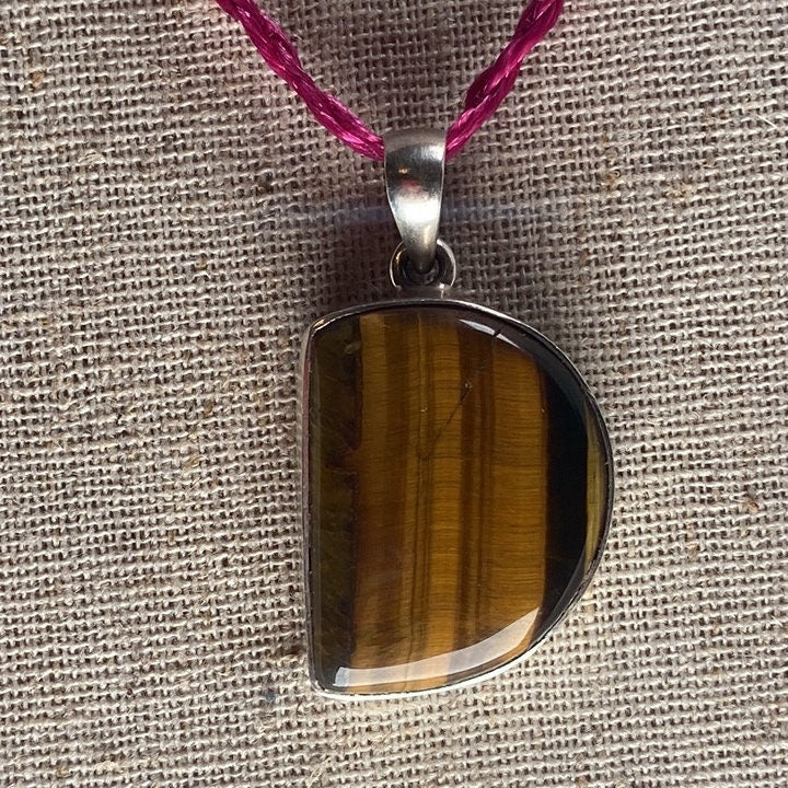 P3/52- Tiger Eye Amber stone Silver Pendant (T12-052)