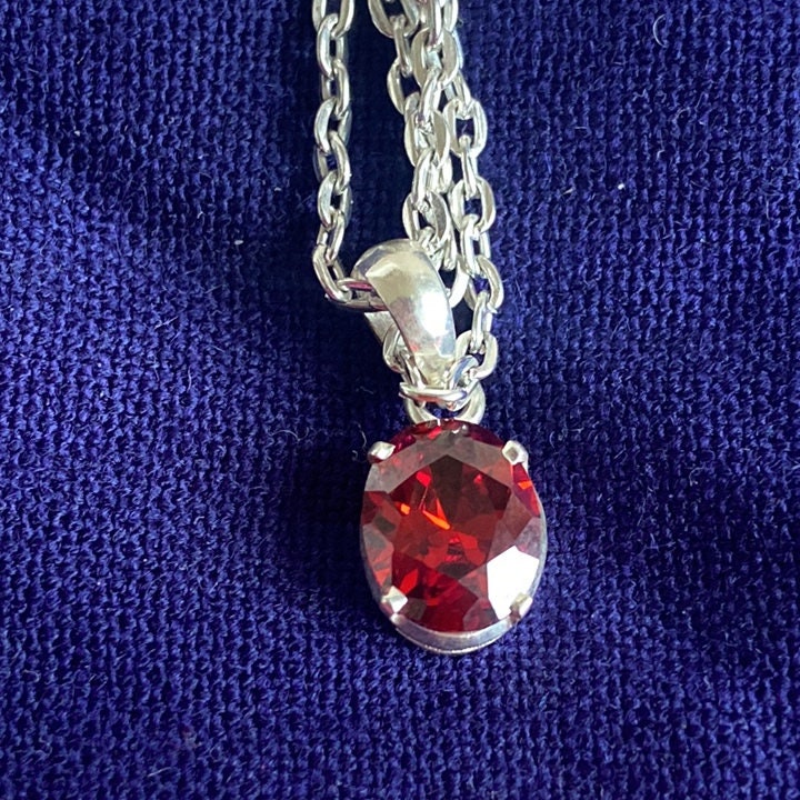 19-Garnet Gemstone Silver Handmade Pendant: 925 Sterling Silver Pendant-Oval Garnet Pendant-Gift for her-Anniversary (T1101-003.6)