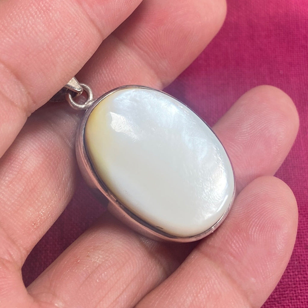 P5/1- Moonstone Necklace Silver Handmade Pendant: 925 Sterling Silver Pendants.(T12-3/1)
