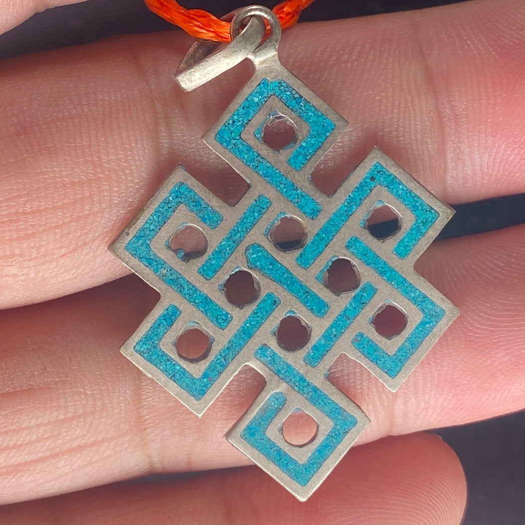 Endless-Knot Pendant with Turquoise from Nepal(T12-3/11) P5/11-