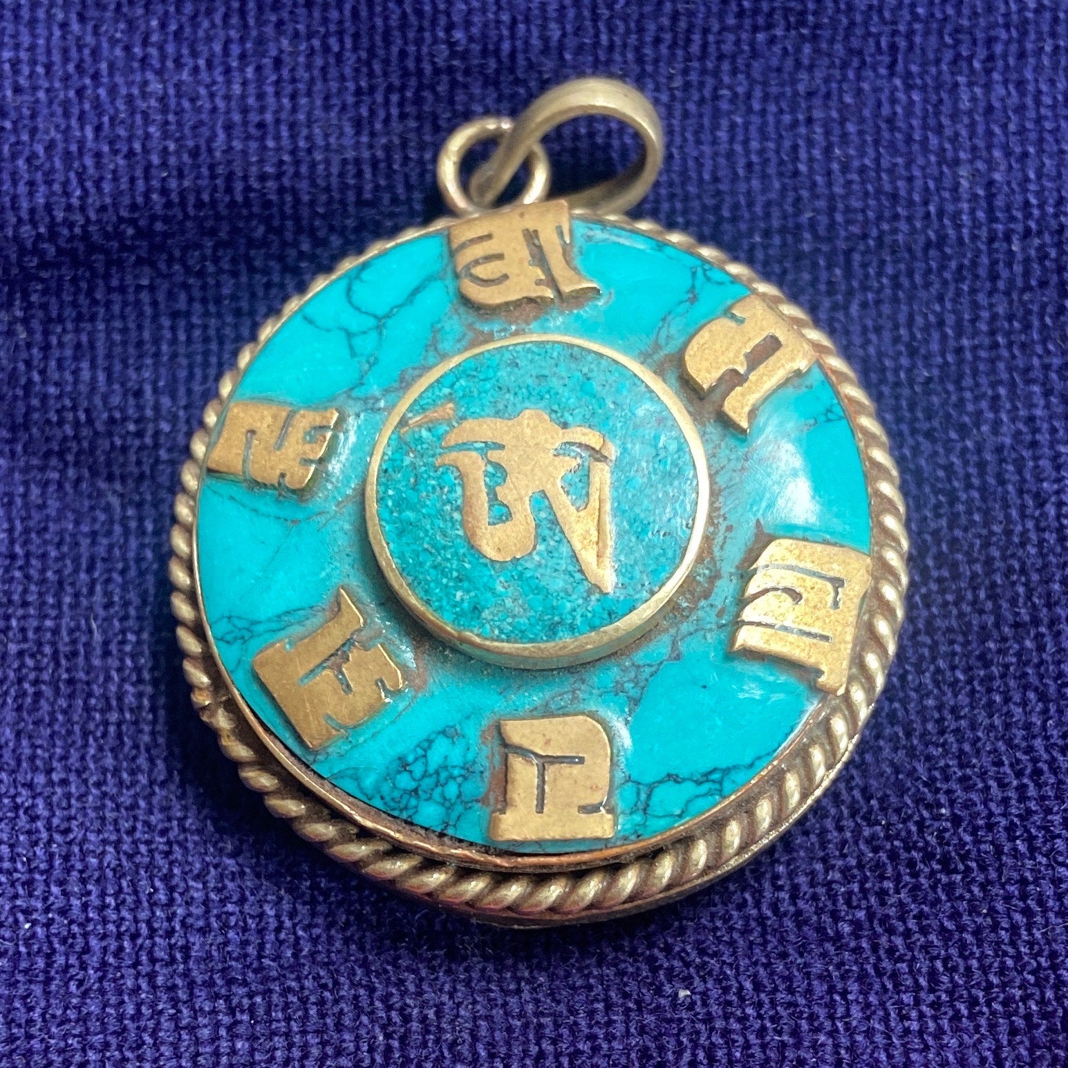 P4/5-Tibetan Pendant Necklace-Tibetan Om (T12-2/5)