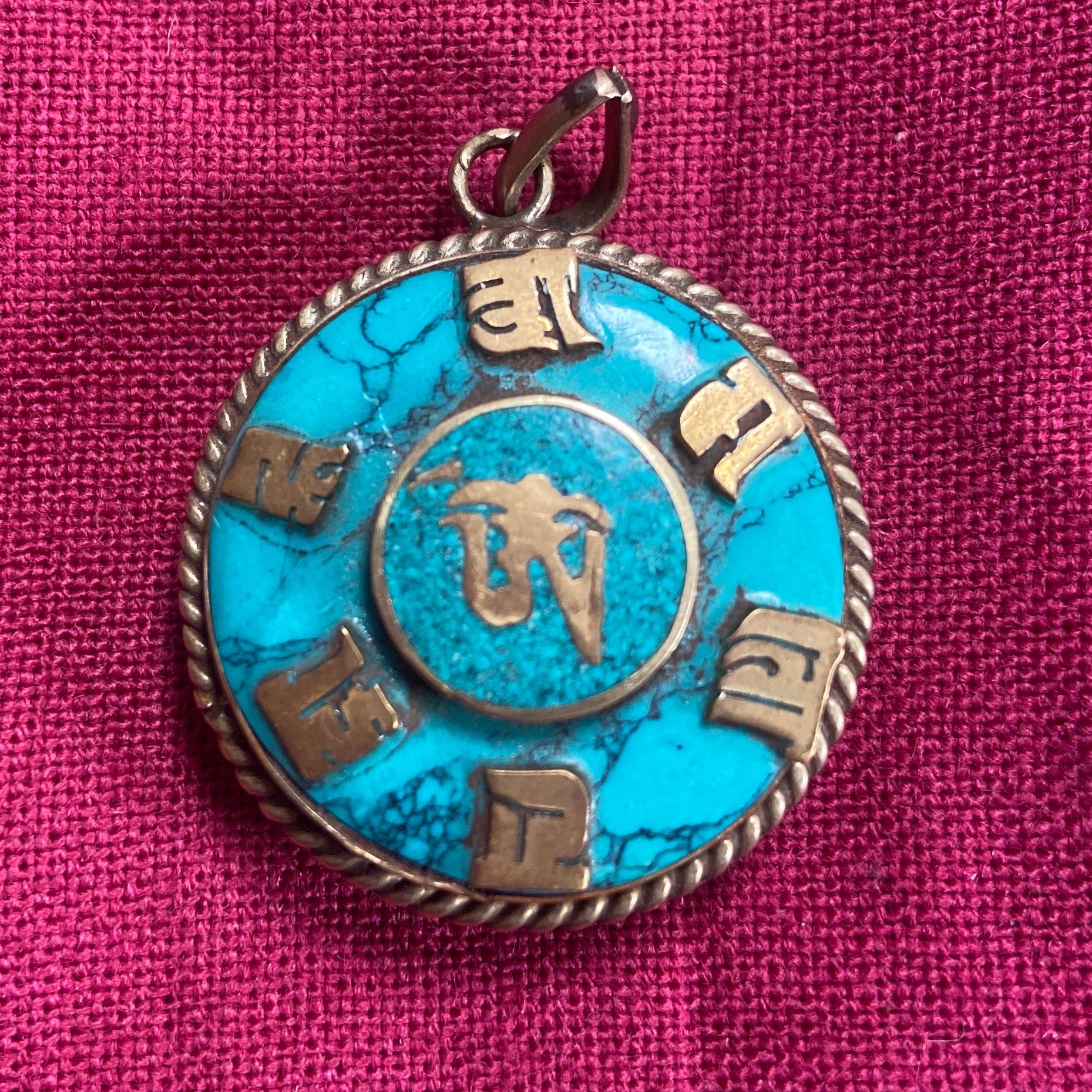 P4/5-Tibetan Pendant Necklace-Tibetan Om (T12-2/5)