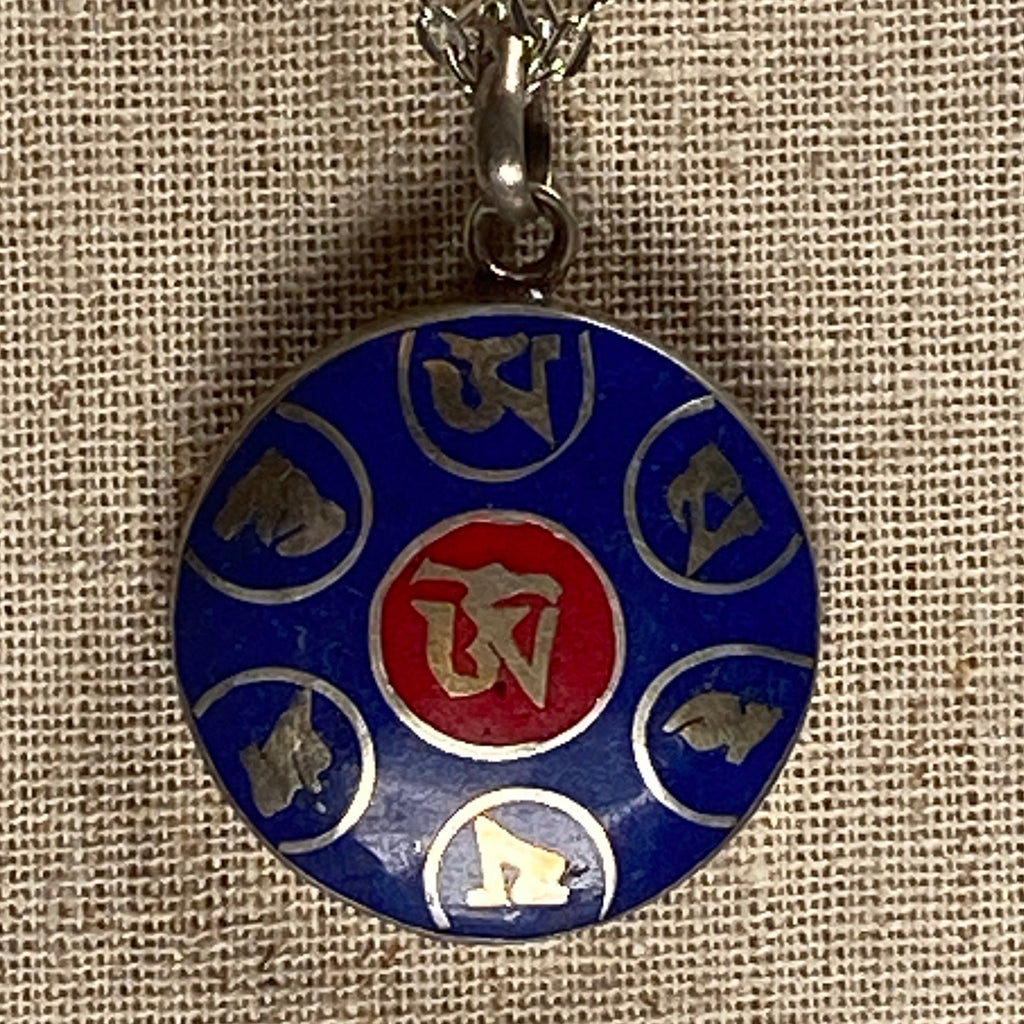 P4/8 - Buddhist Om Mani Padme Hug, Necklace Silver Pendants  (T12-2/8)