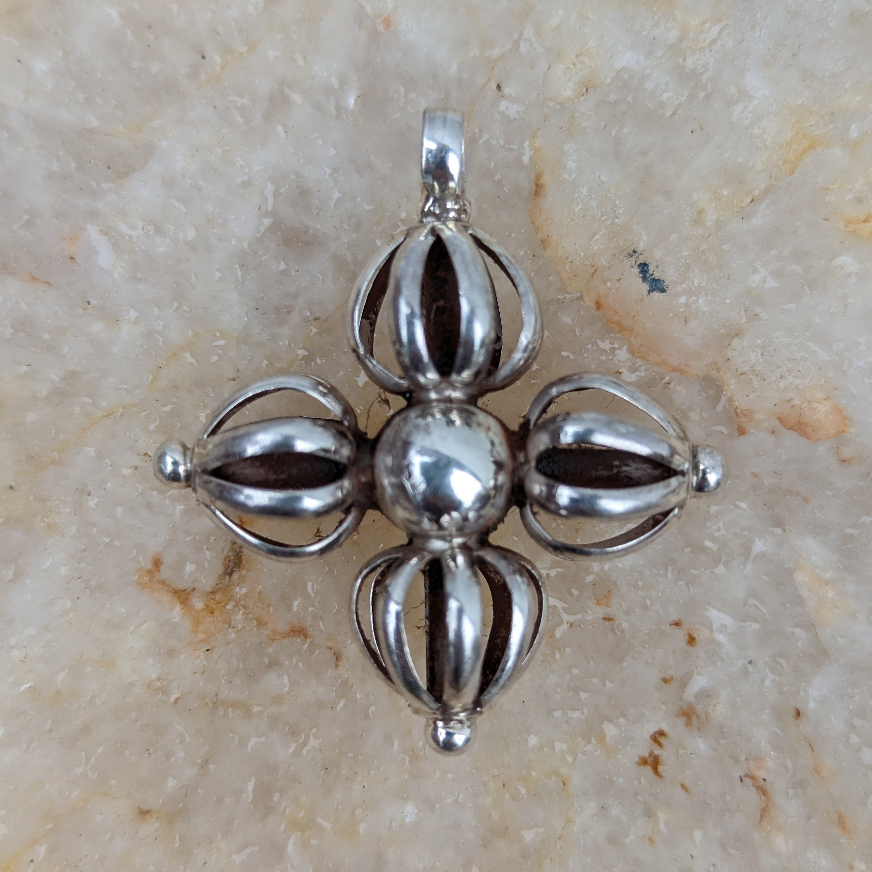 Silver double Vajra Pendant(T1103-003.6)