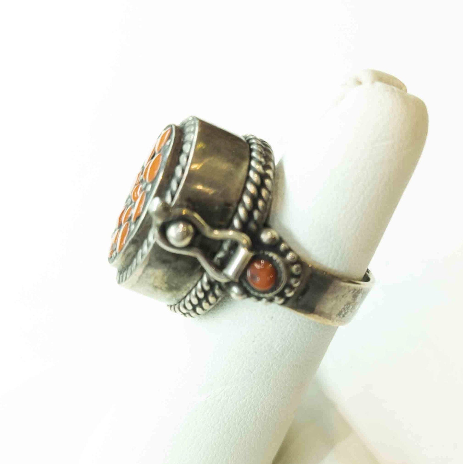 Vintage Tibetan Silver Ring: Lapis Lazuli, Moonstone, Coral
