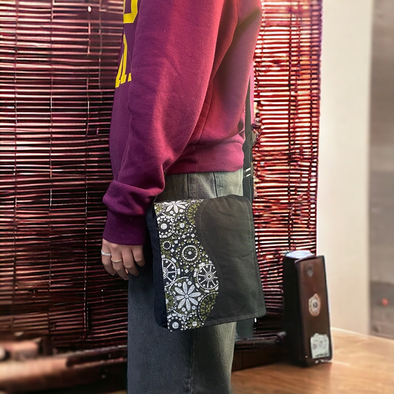 Cotton Cell Phone Crossbody Bag: Vibrant Lightweight Sling Bag