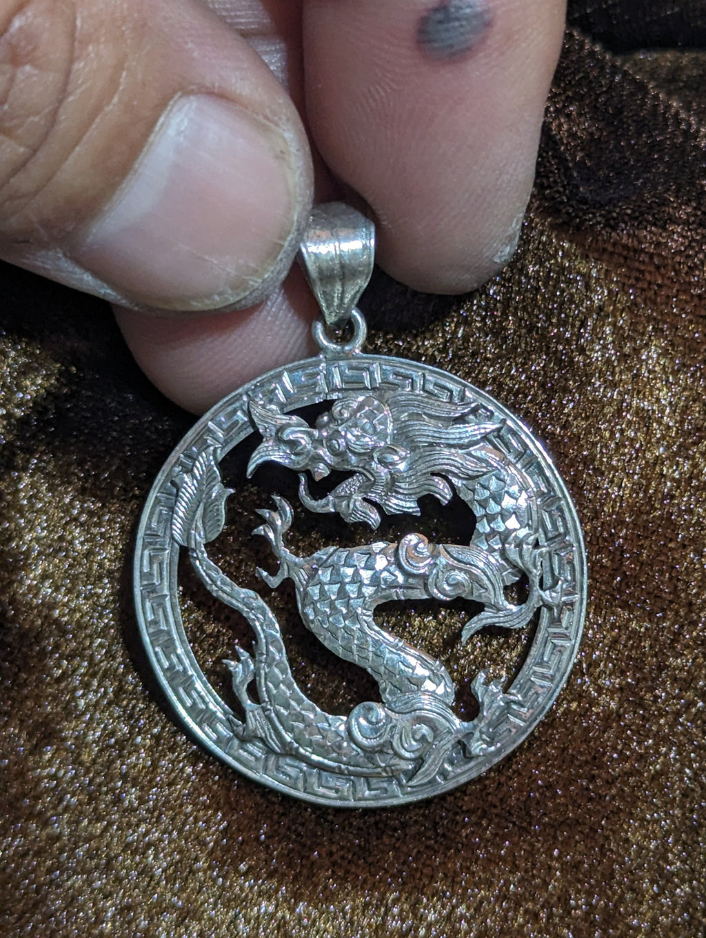 Sterling Silver Chinese Dragon Open Medallion Pendant Necklace) (T1102-008)