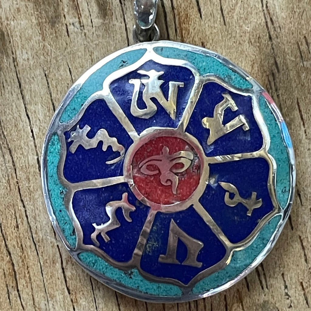 Om Mani Padme Hug, Buddhist Necklace Silver Pendant. (Central Buddha eye) (New P5)