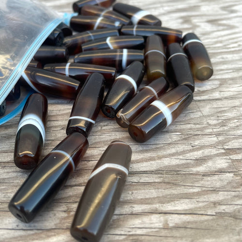 Agate Dzi Beads: Tibetan Amulet (35mm x 12mm)