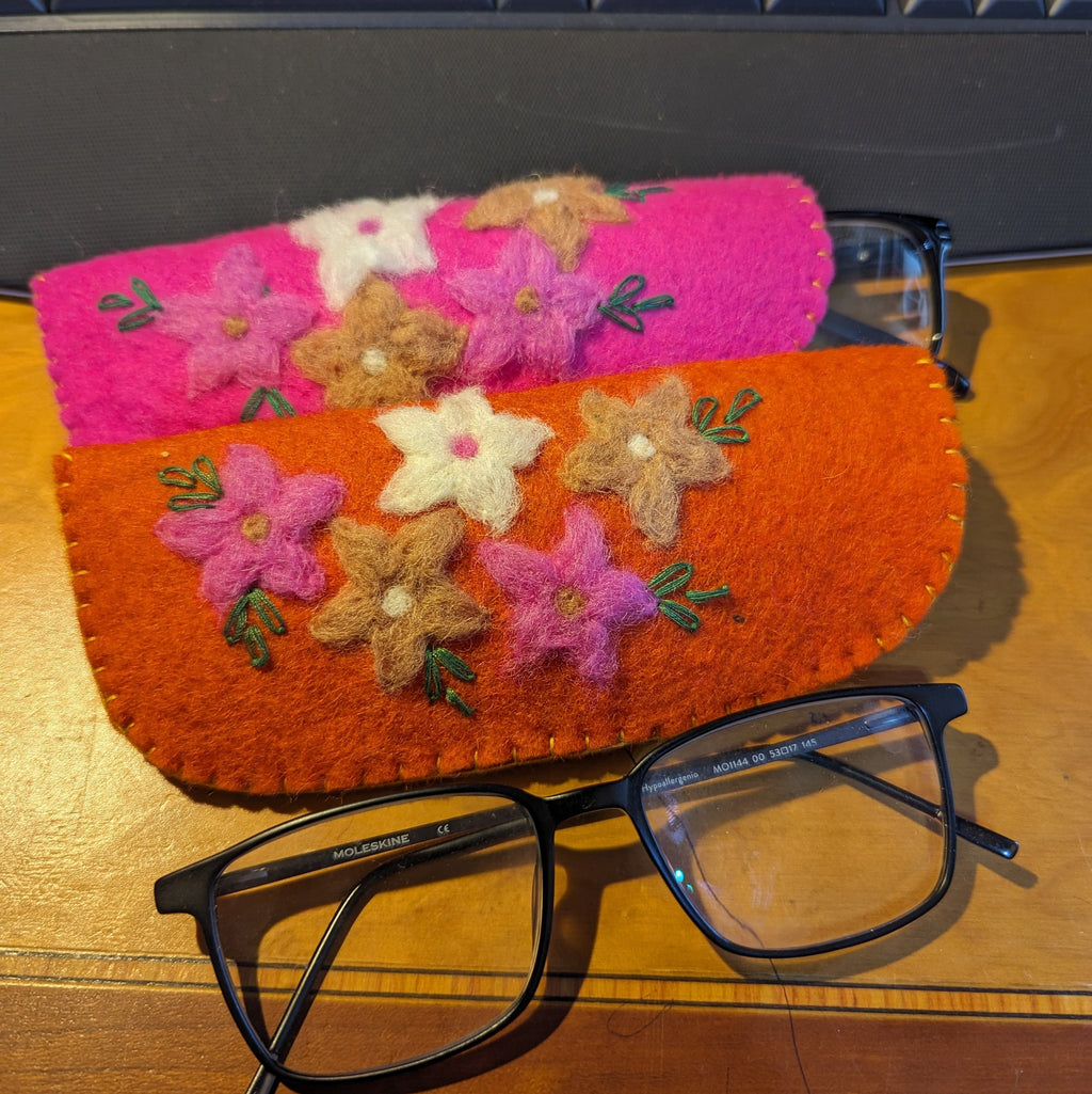 Handmade Wool Felt Glasses Case: Floral Design
