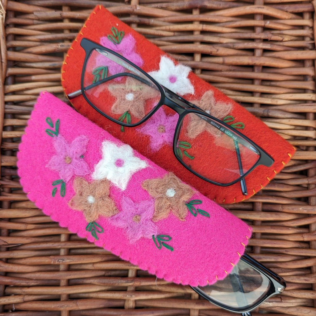 Handmade Wool Felt Glasses Case: Floral Design