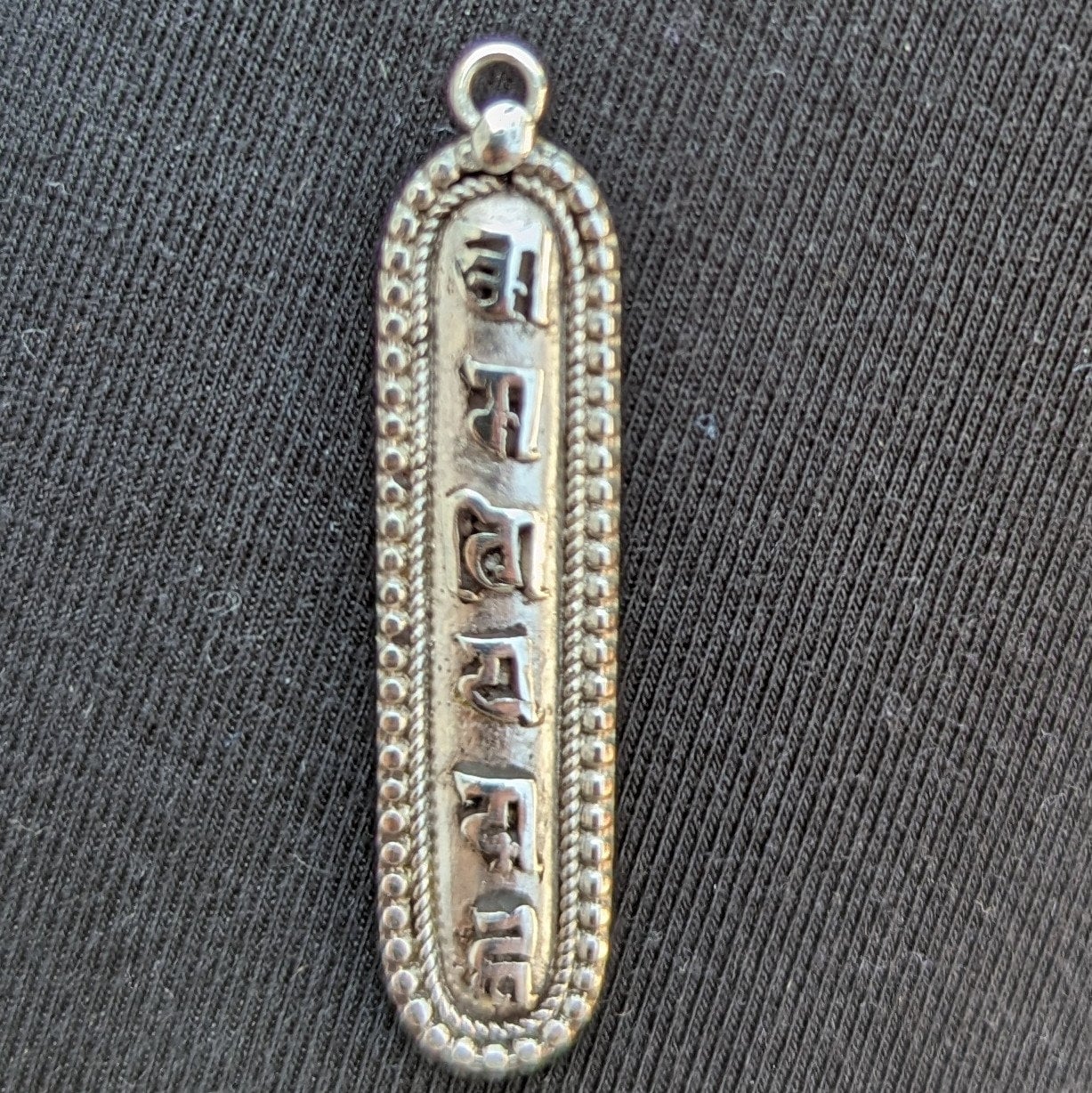 Om Mani Padme Hung Mantra Silver Pendants Handmade in Nepal.(T1103-008)