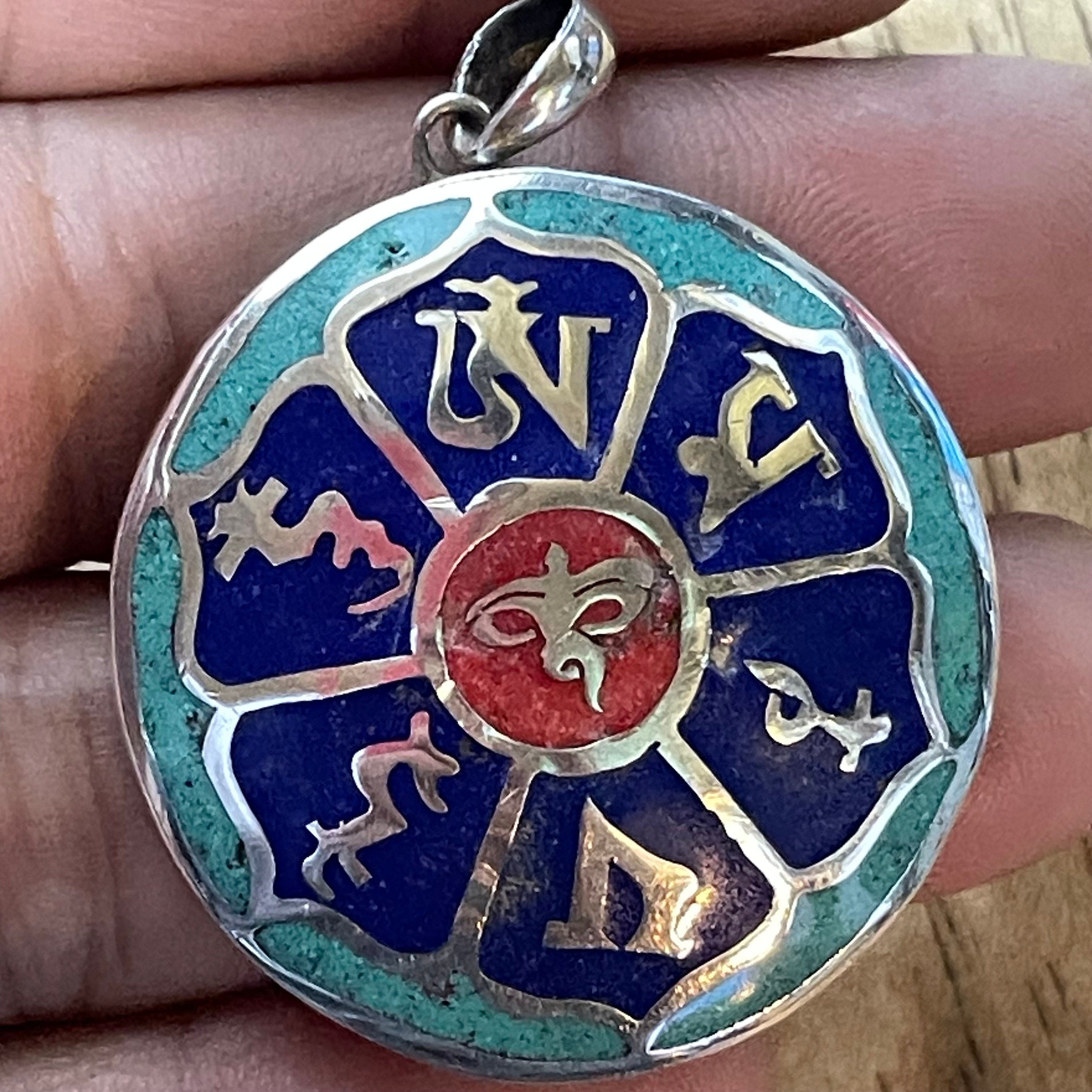 Om Mani Padme Hug, Buddhist Necklace Silver Pendant. (Central Buddha eye) (New P5)