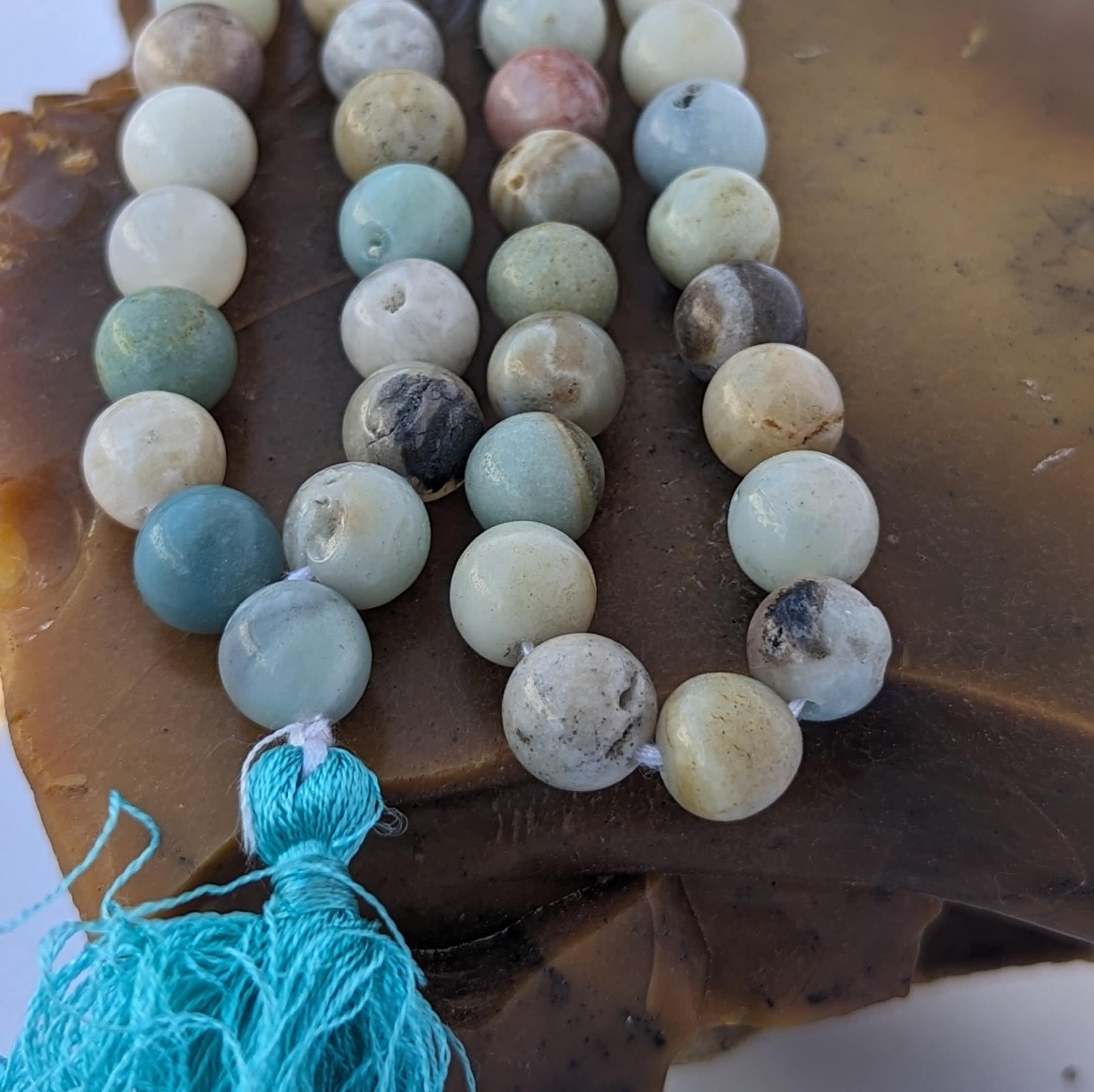 Light Green Agate 7 Chakra Mala: Knotted Meditation Beads