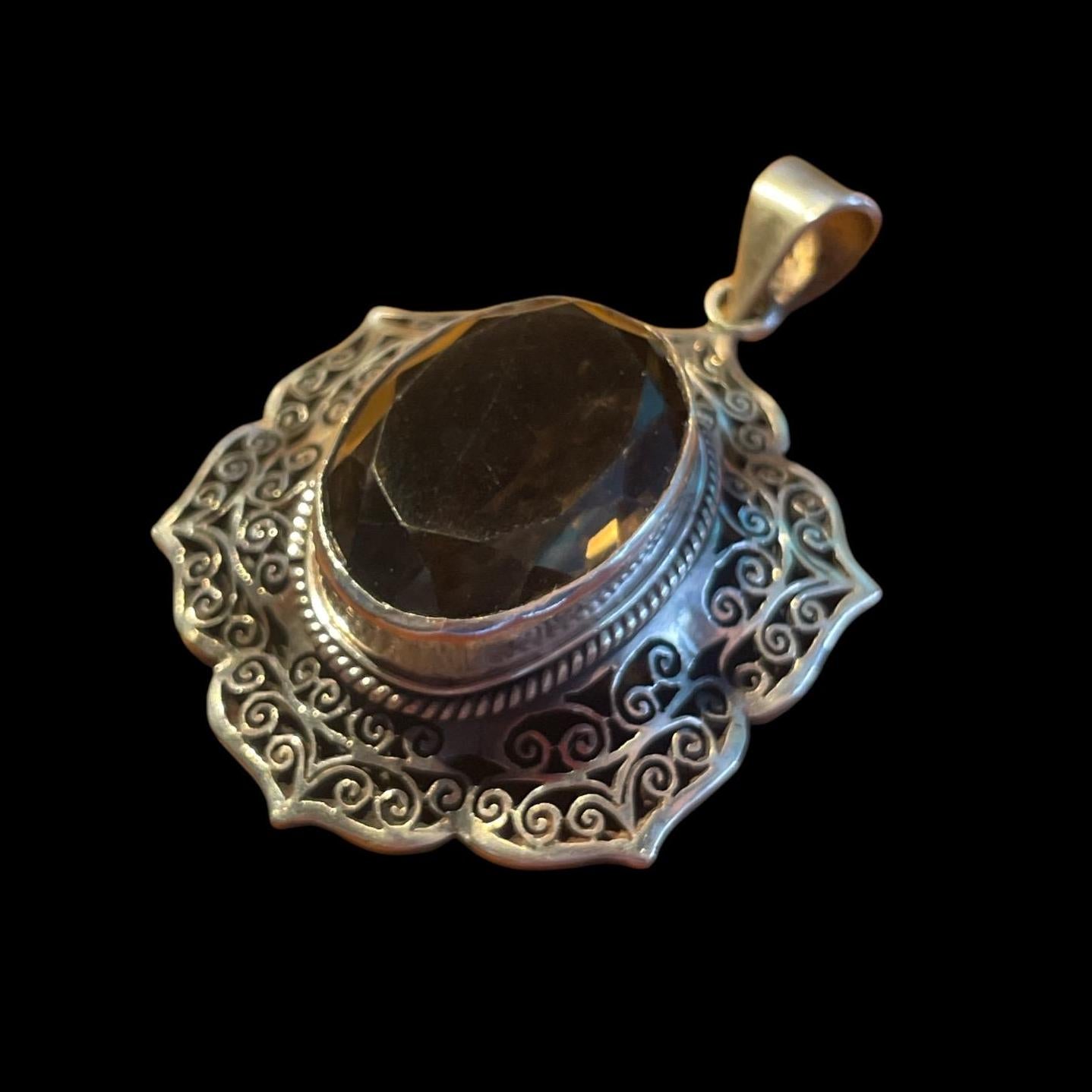 real smoky quartz crystal stone with silver handmade frame 925 silver (S.No-53-T1103-010)