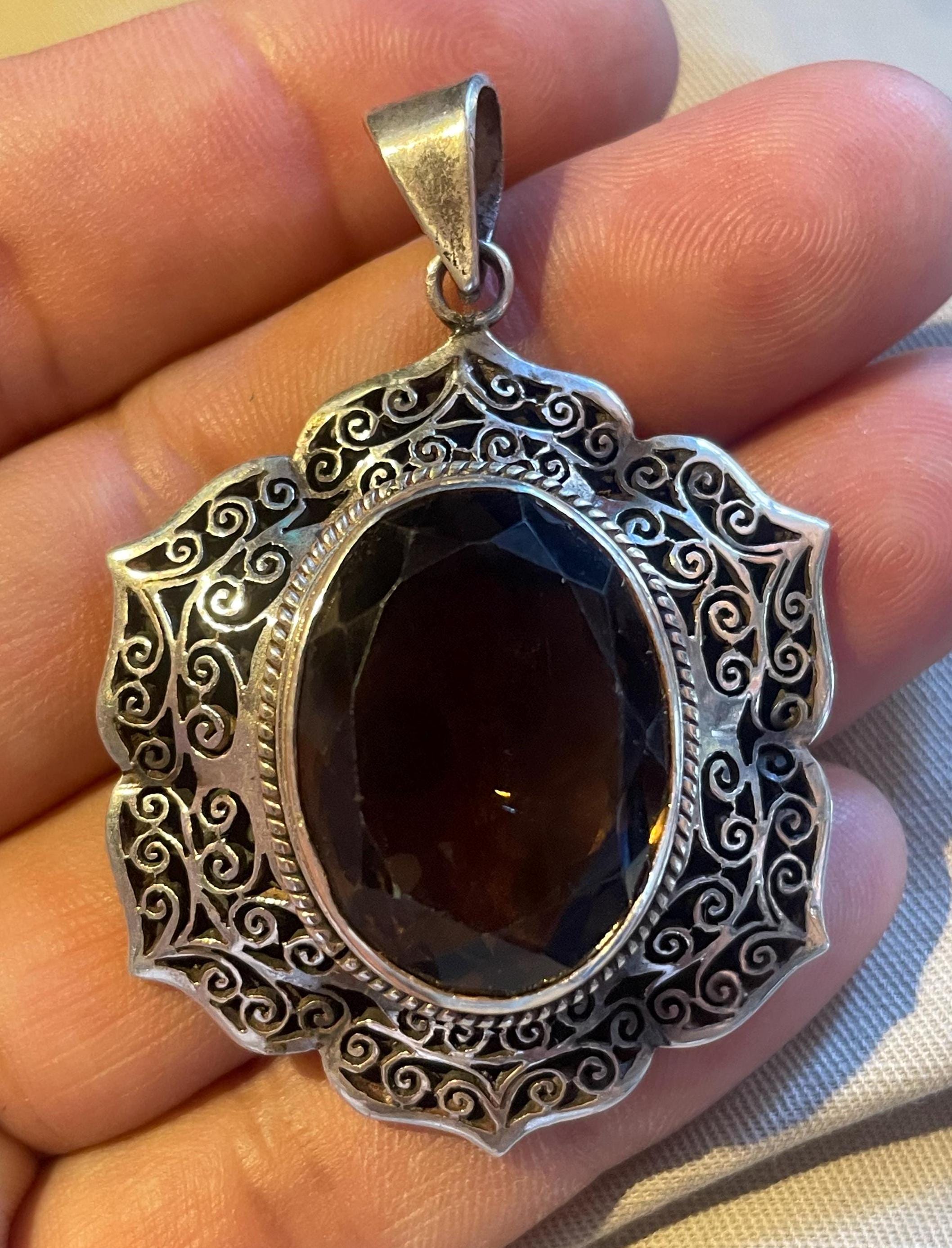 real smoky quartz crystal stone with silver handmade frame 925 silver (S.No-53-T1103-010)