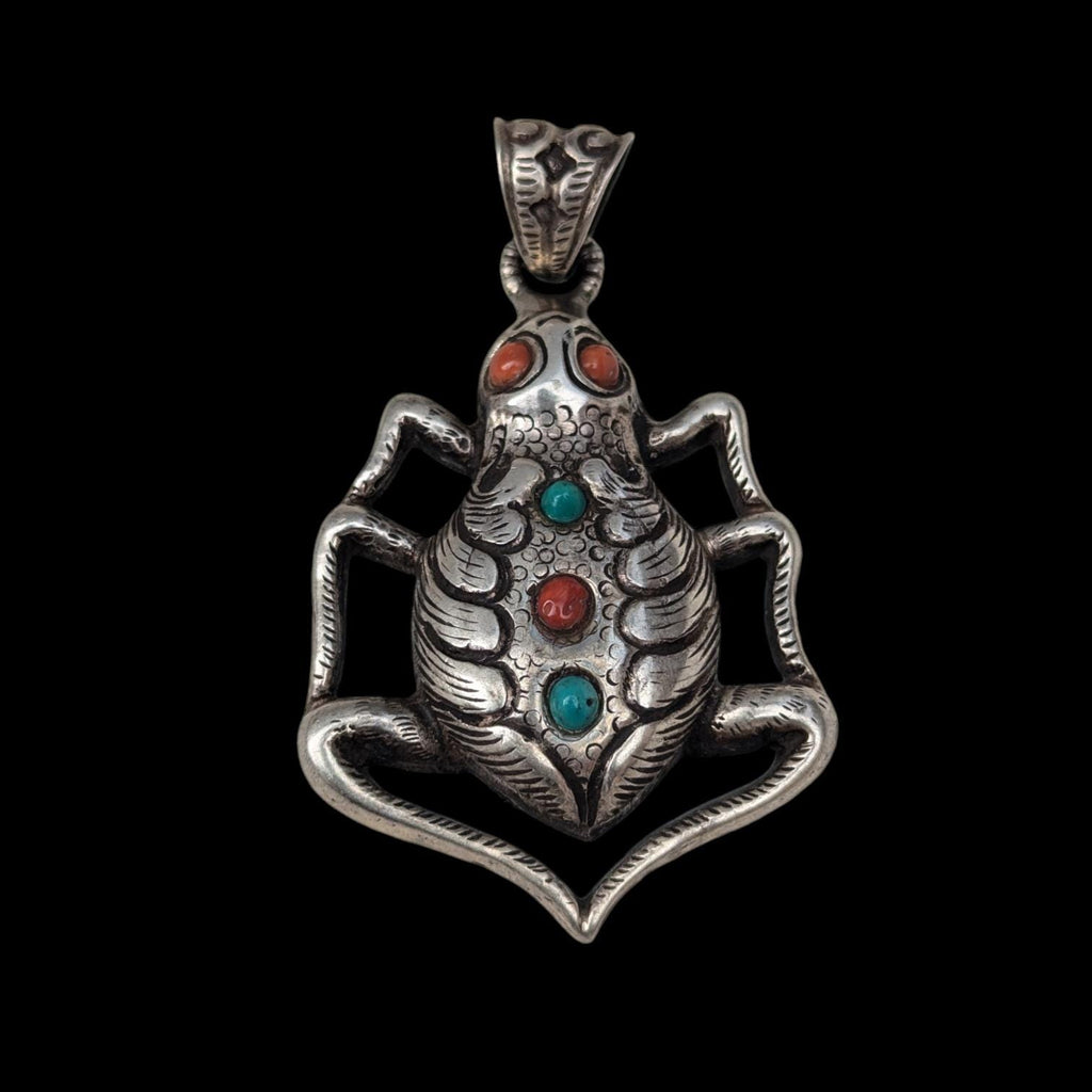 Tibetan Silver Lice Pendant: Ancient Design, Rare Bug Amulet