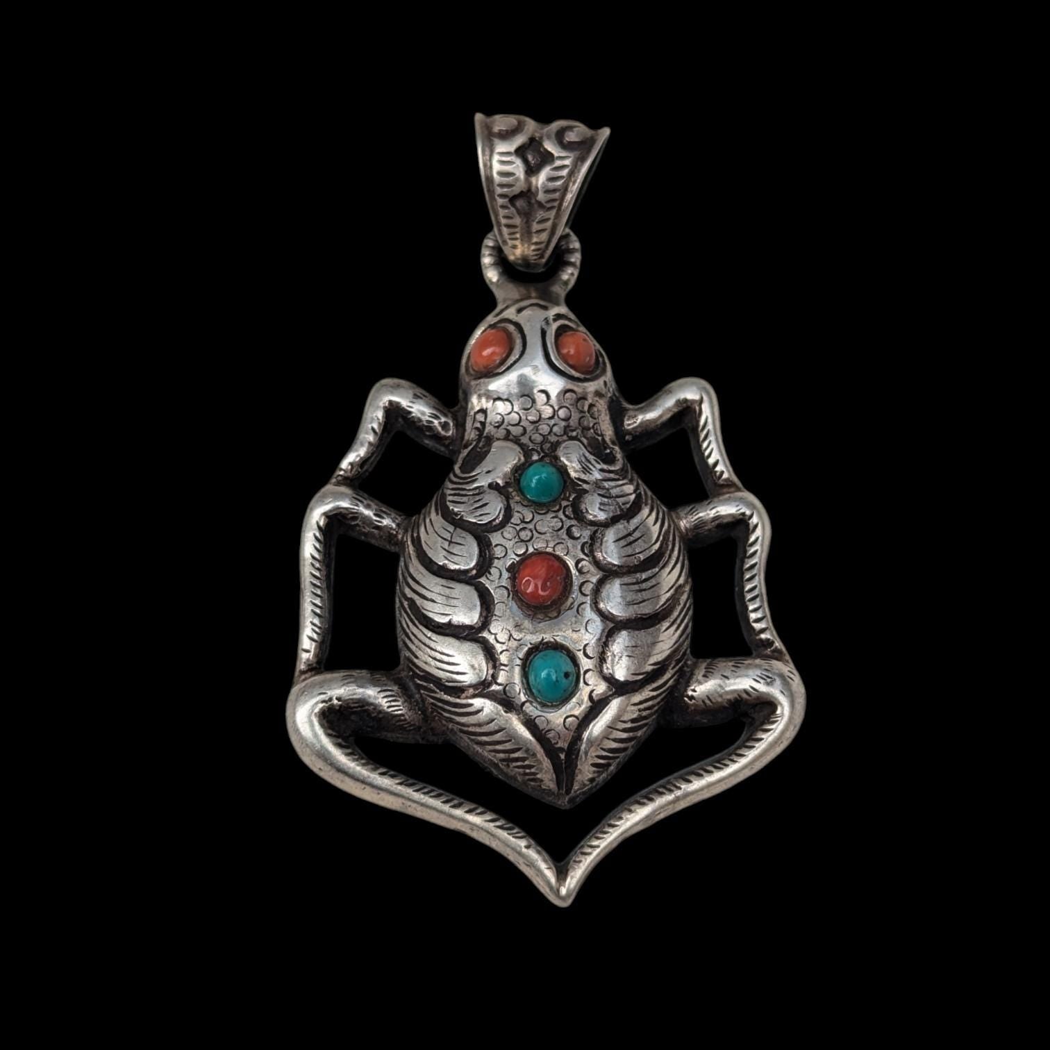 Tibetan Silver Lice Pendant: Ancient Design, Rare Bug Amulet
