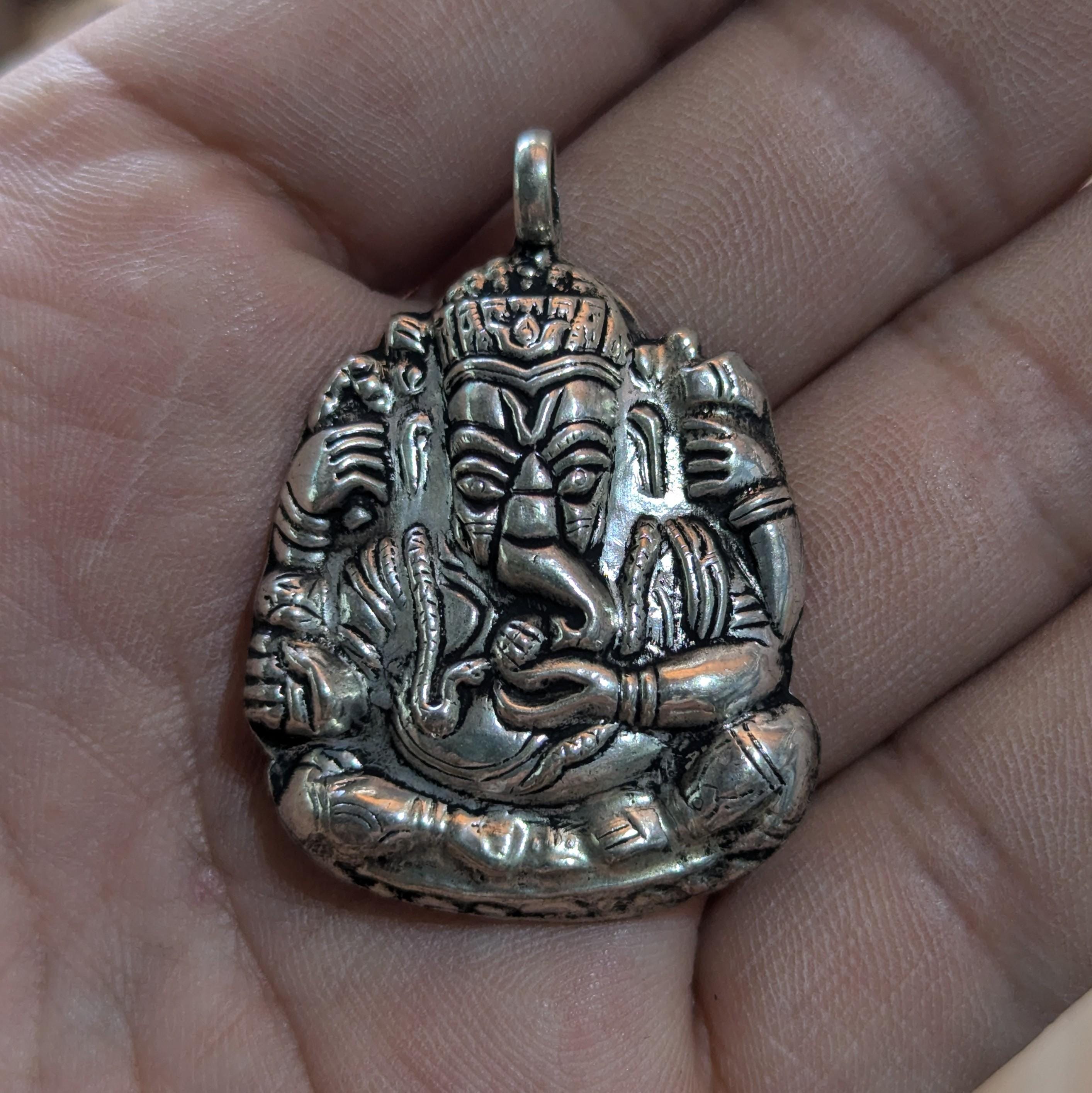 P3/49 - Ganesh Silver Pendant (T12-049)