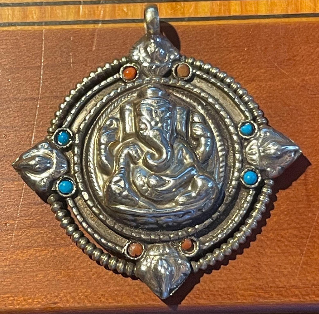 P3/48 - Ganesh Silver Pendant with Coral and Turquoise (T12-048)