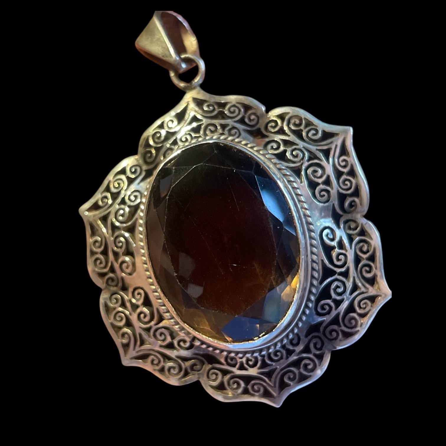 real smoky quartz crystal stone with silver handmade frame 925 silver (S.No-53-T1103-010)