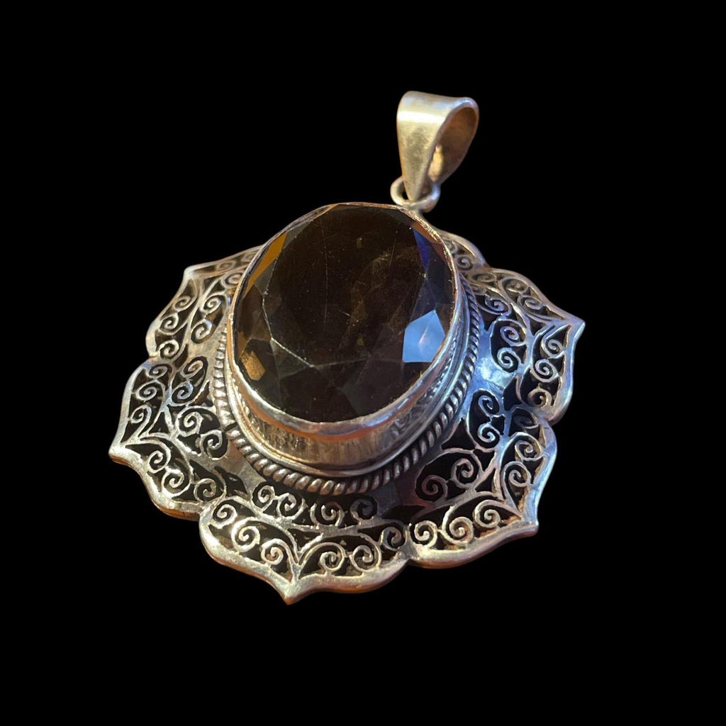 real smoky quartz crystal stone with silver handmade frame 925 silver (S.No-53-T1103-010)