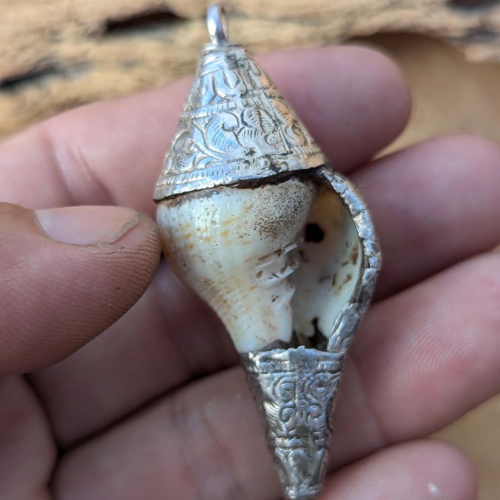 Tibetan Conch Shell Pendant: Handmade Buddhist Good Luck Charm