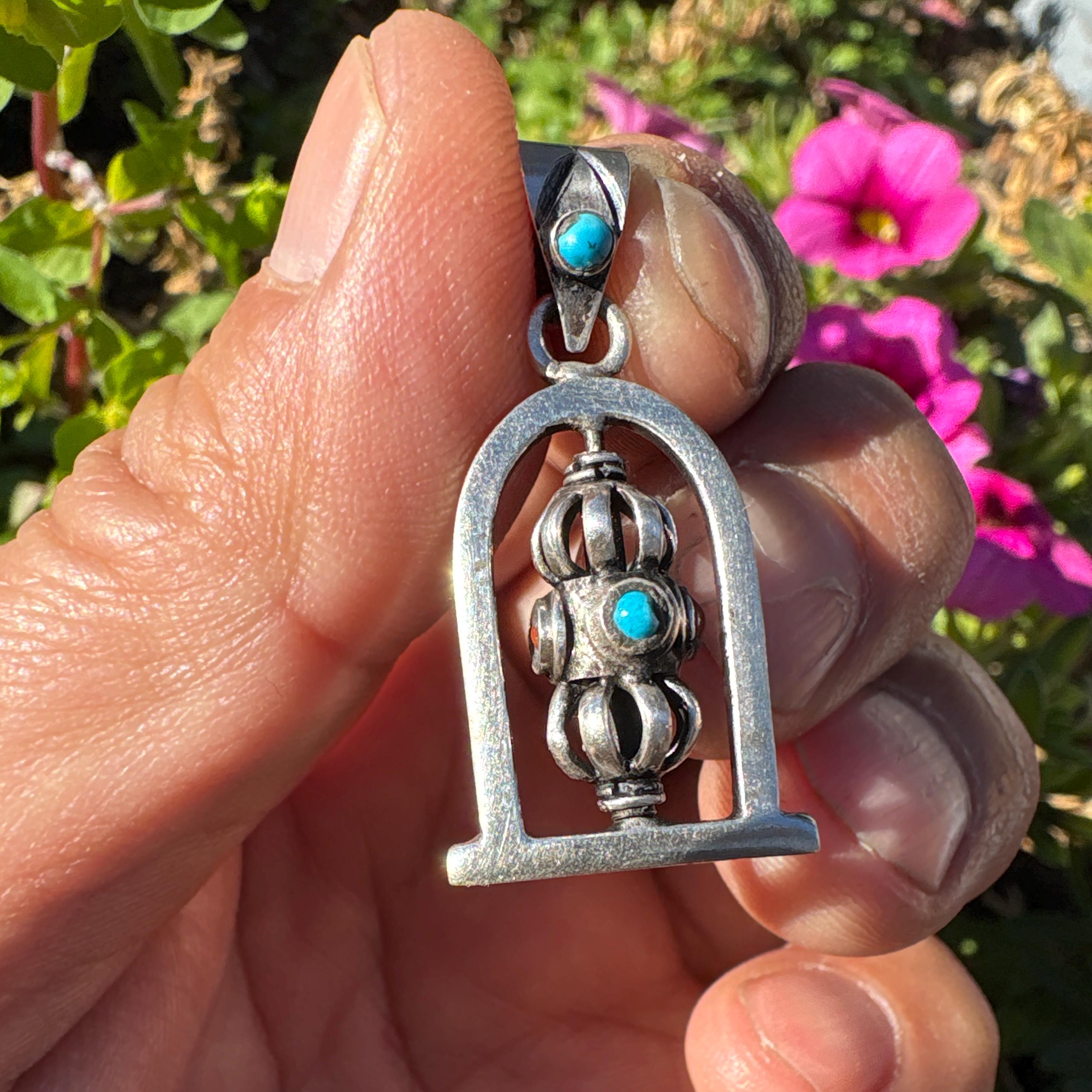 P5/9-Dorje Prayer Wheel pendant. Handmade in Nepal from silver with stone. (T12-3/9)