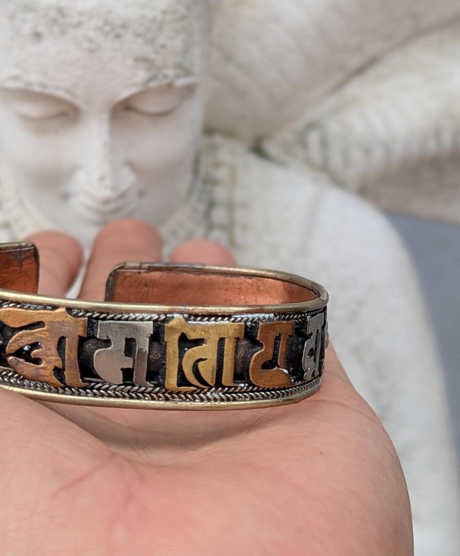 Vintage Silver Tibetan Buddhist Mantra Cuff Bracelet (cb-113)