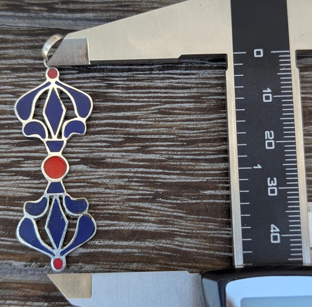 P3/70-Central Om inlay Silver Pendant of  star shape (T12-070)
