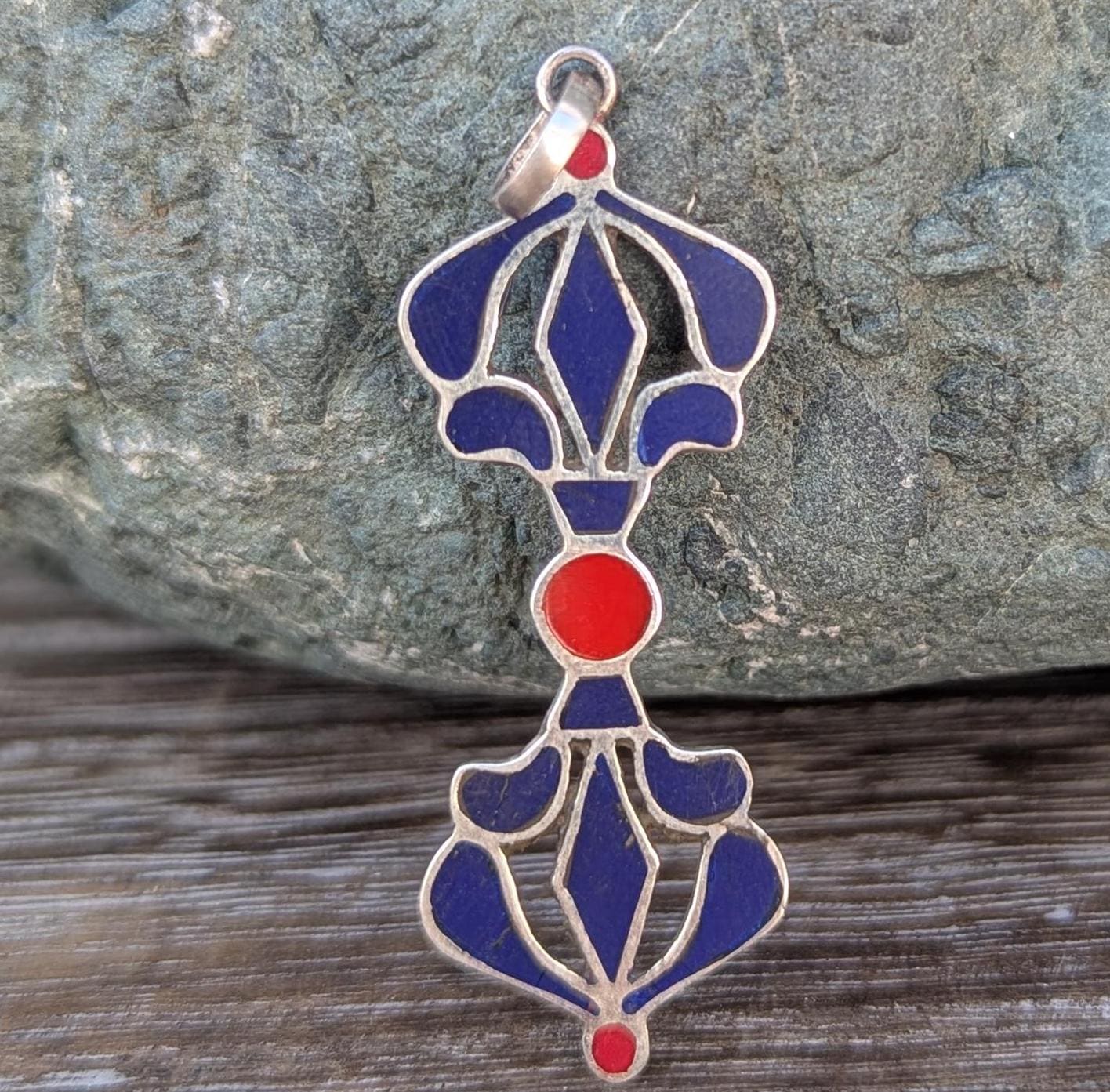 P3/70-Central Om inlay Silver Pendant of  star shape (T12-070)