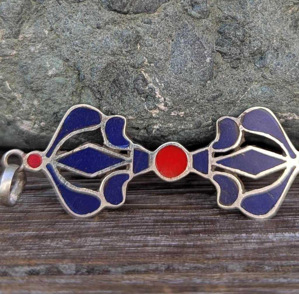 P3/70-Central Om inlay Silver Pendant of  star shape (T12-070)
