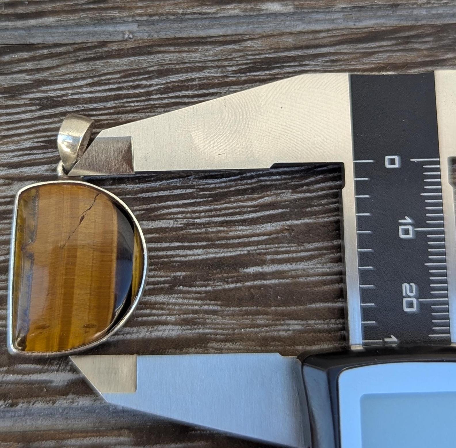 P3/52- Tiger Eye Amber stone Silver Pendant (T12-052)