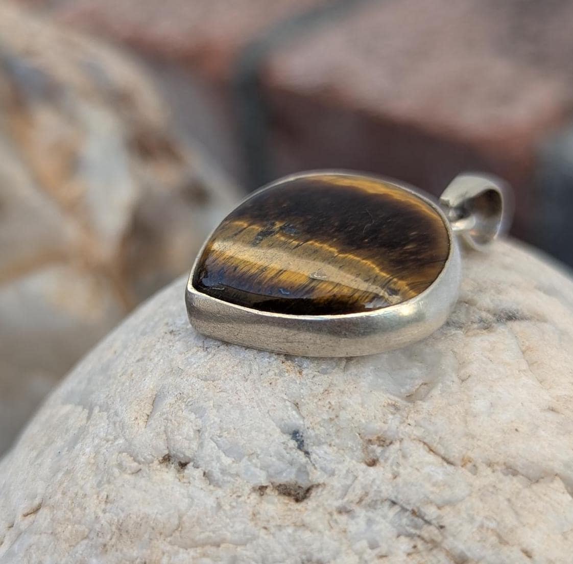 P3/54- Tiger Eye Amber stone Silver Pendant (T12-054)