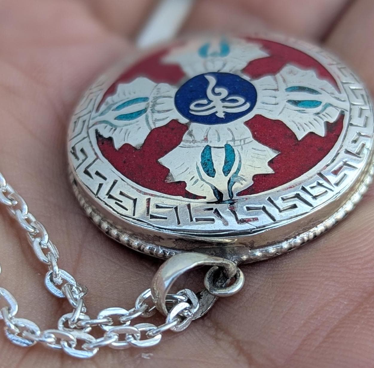 Silver Red Coral Tibetan Vajra Pendant: Buddha Eye Dorjee Amulet