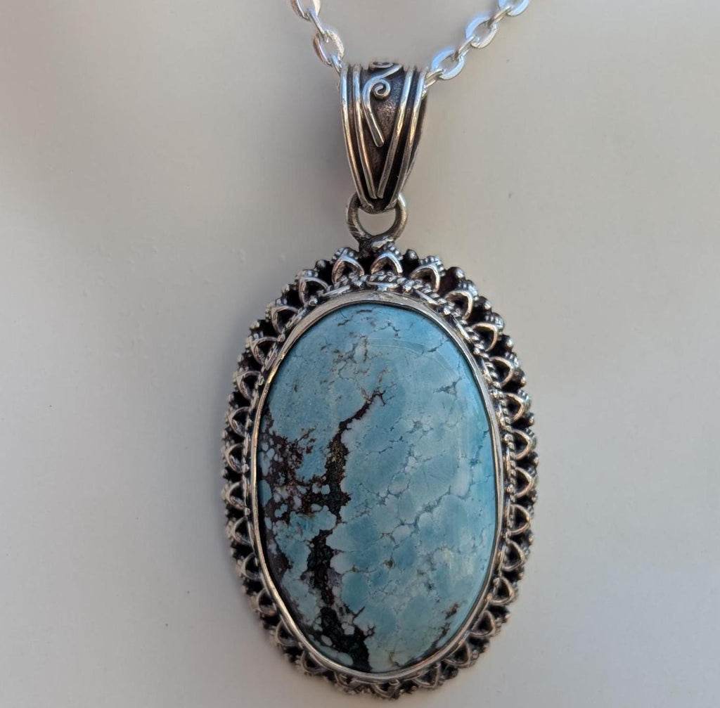 Turquoise gemstone Blue Turquoise 925 Sterling Silver Pendant.  (T1101-006.3)
