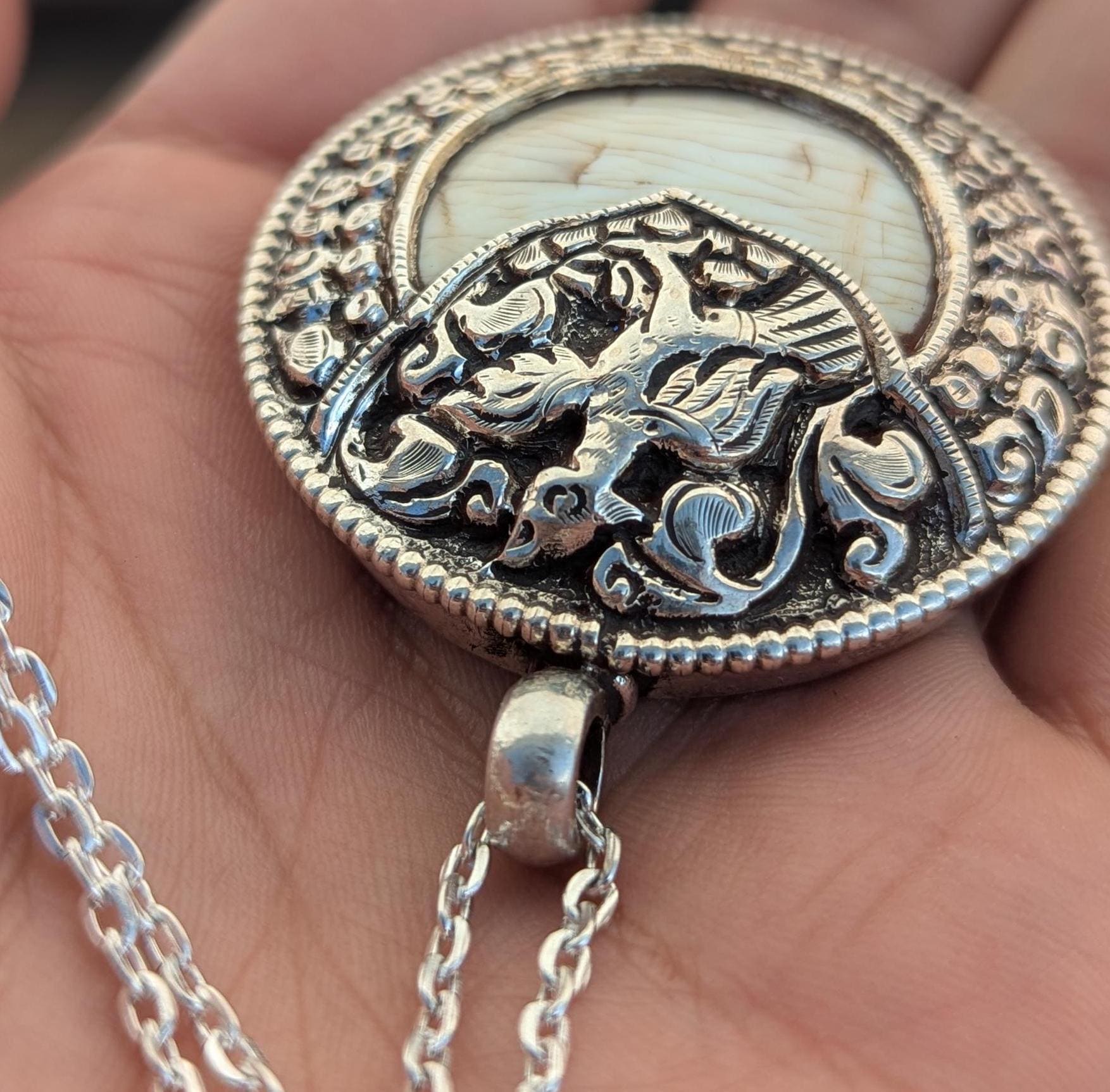 Tibetan Silver Shell deer Pendant.(T1103-002.2)