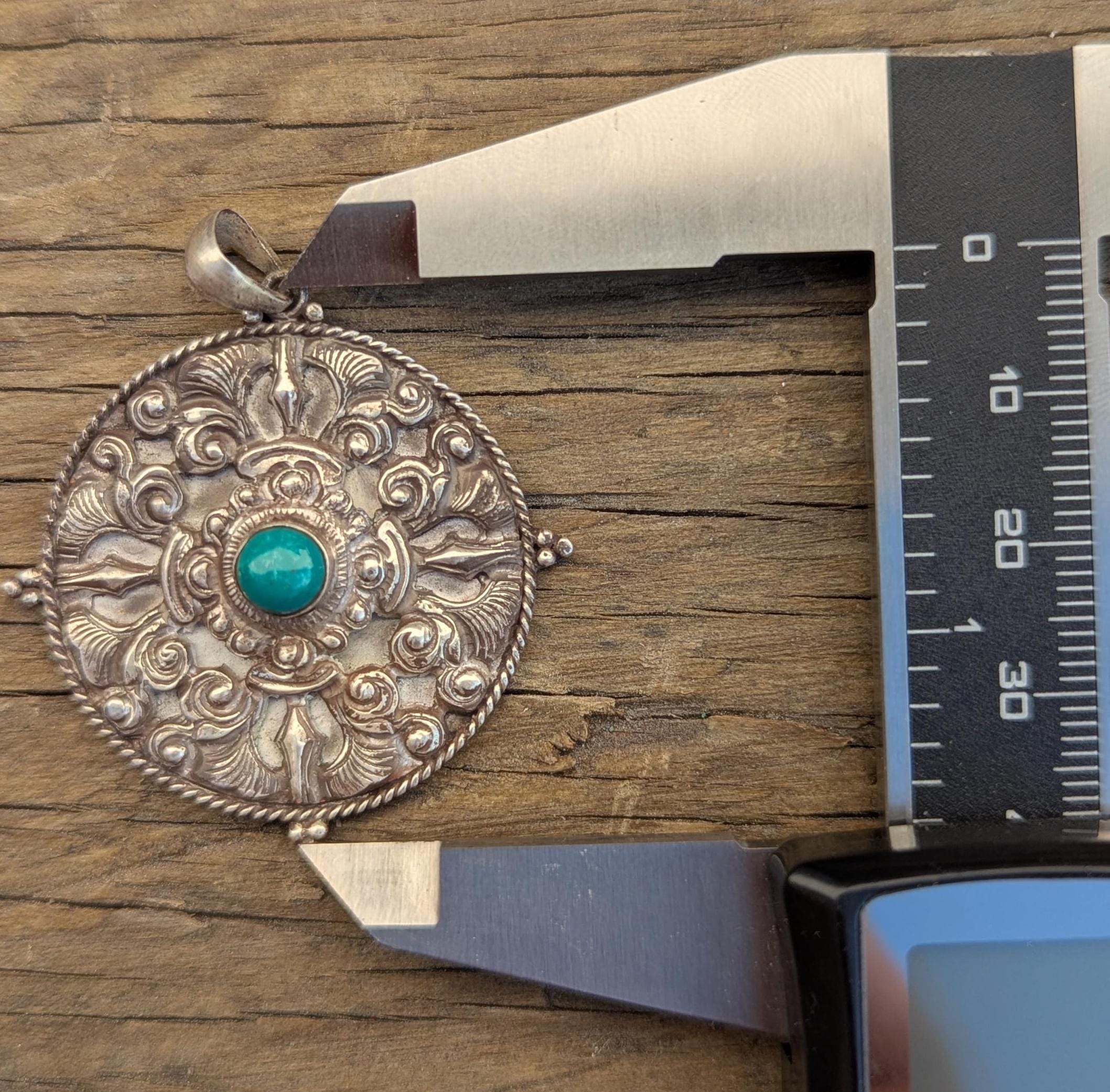 Healing amulet necklace pendant for women men unisex Turquoise gemstone.(T1101-006.9)
