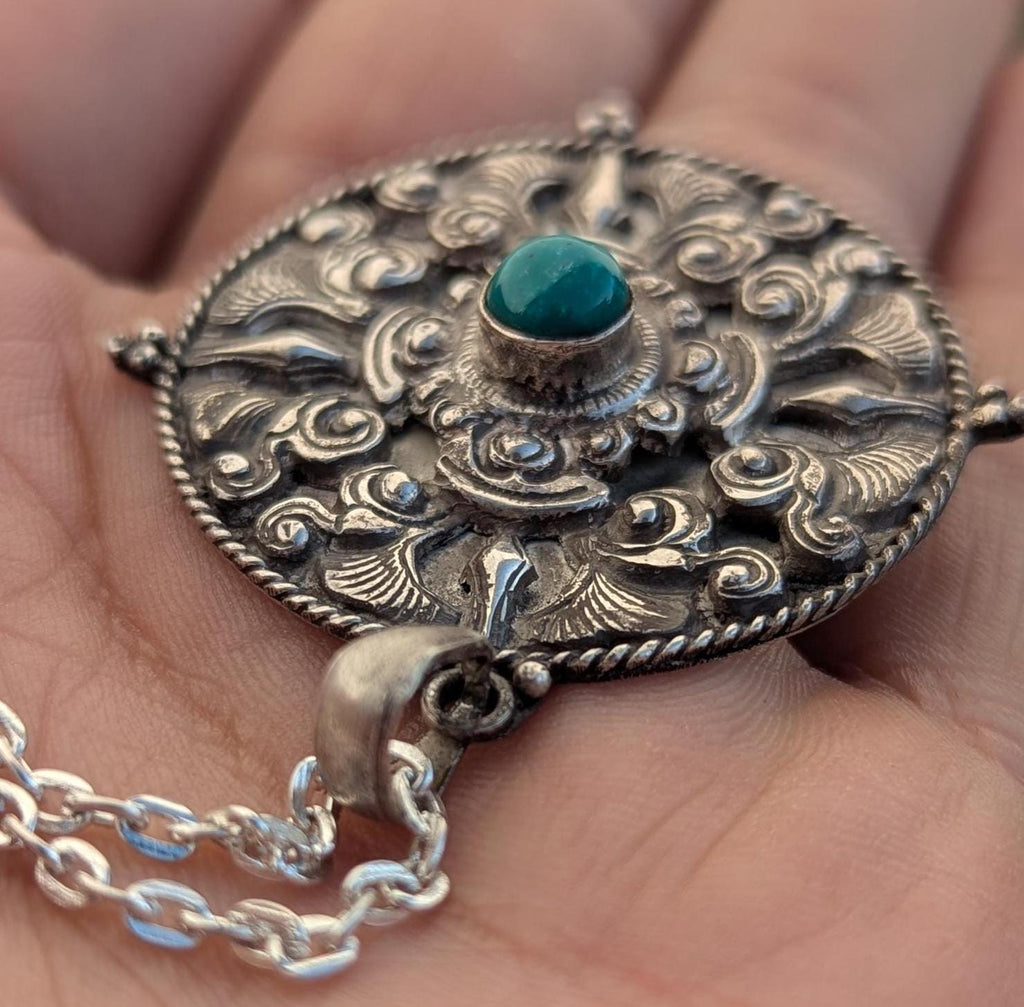 Healing amulet necklace pendant for women men unisex Turquoise gemstone.(T1101-006.9)