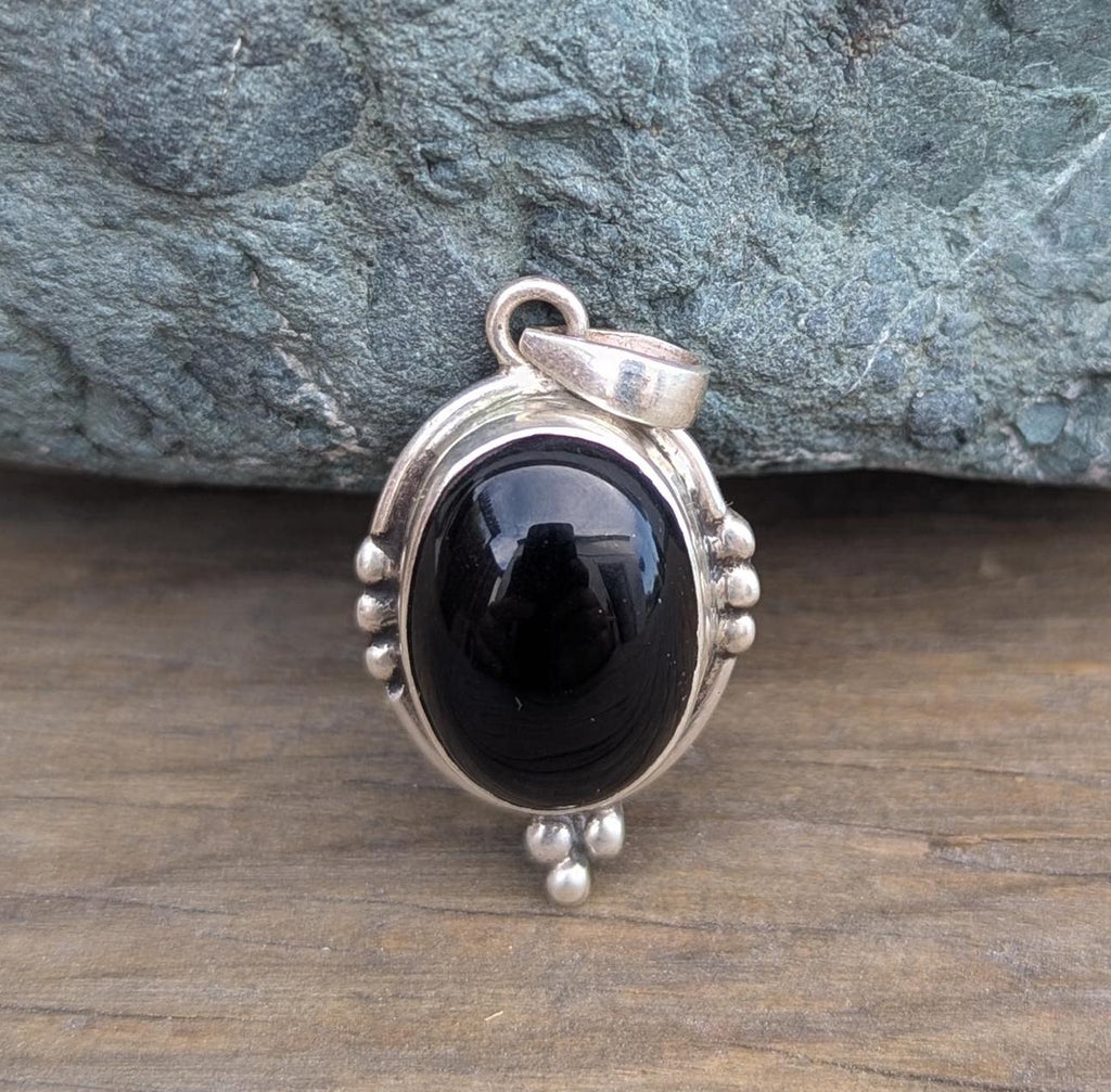 P3/36 - Natural Black Onyx Gemstone of Silver Pendant (T12-036)
