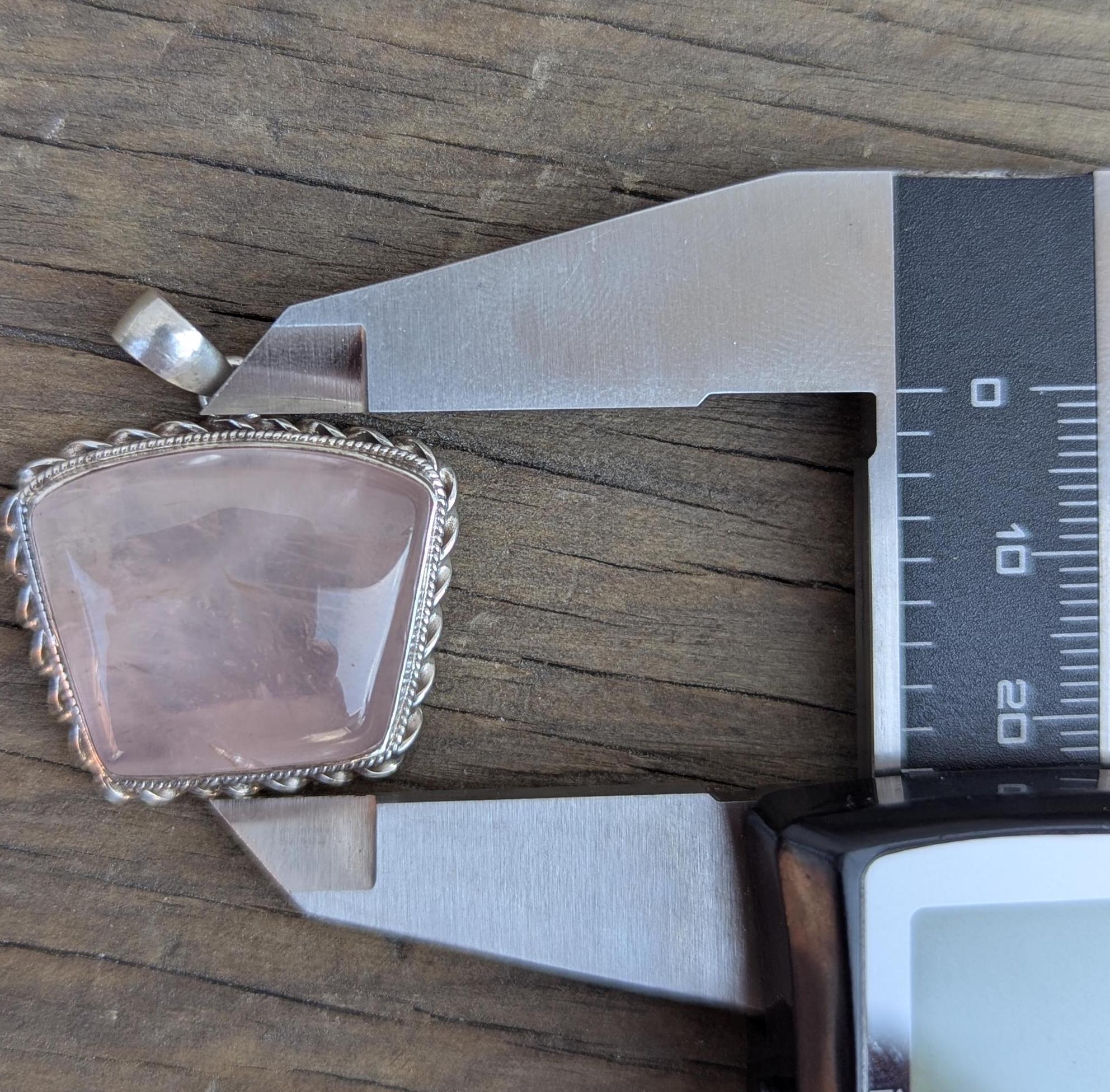 P3/23 - Rose Quartz Pendant with sterling silver, for men or women (T12-023)