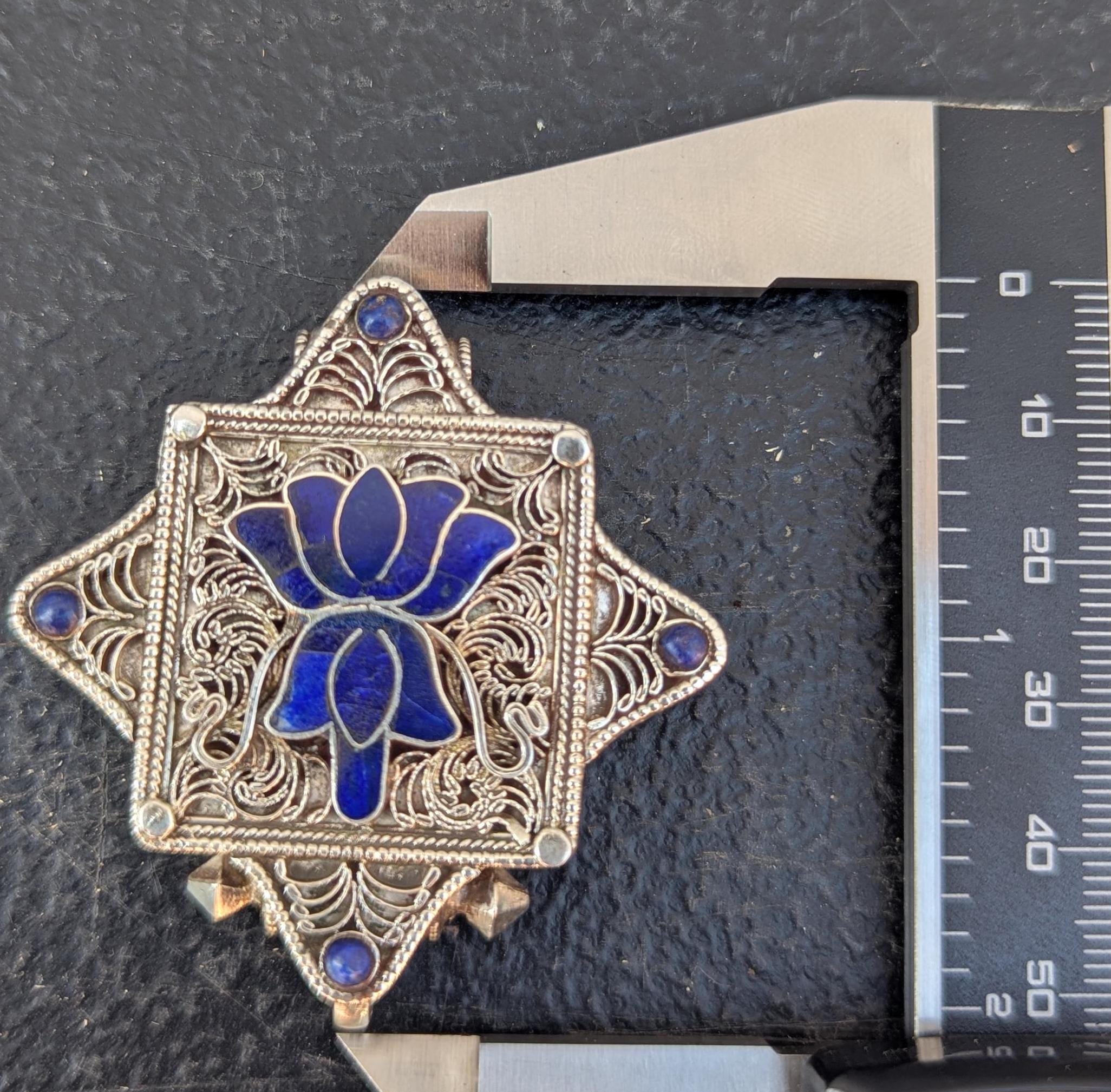 Tibetan Woman’s Amulet Box Necklace (Ga’u)Turquoise 925 Sterling Silver Pendant. (T1101-006.10)